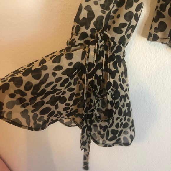 Caitlin M. Covington + Pink Lily sheer leopard top long sleeve elastic waist Med - Picture 2 of 5